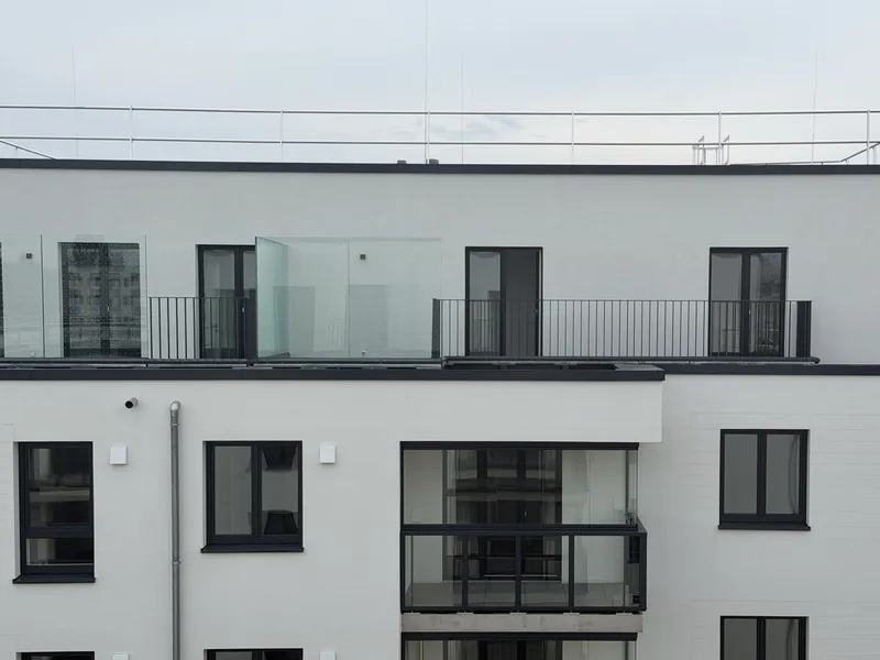 Top Neubau-DG-2-Zimmer-Wohnung mit Terrasse — photo 1